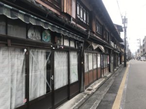 Read more about the article Mit dem Zug nach Kyoto